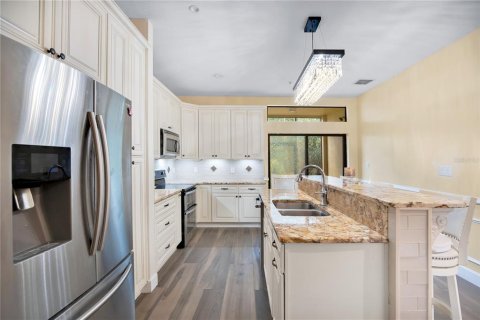 Condo in Orlando, Florida, 2 bedrooms № 2109805 - photo 9