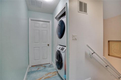 Condo in Orlando, Florida, 2 bedrooms № 2109805 - photo 17
