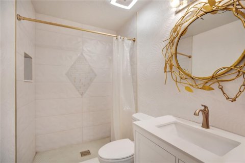 Condo in Orlando, Florida, 2 bedrooms № 2109805 - photo 16