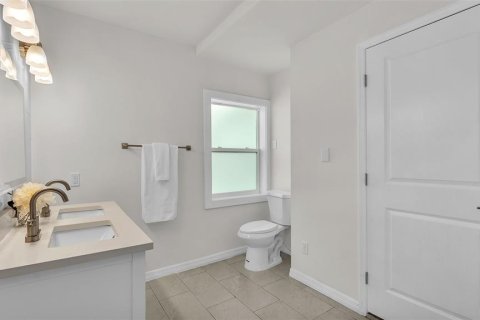 House in Lakeland, Florida 3 bedrooms, 120.49 sq.m. № 1847000 - photo 26