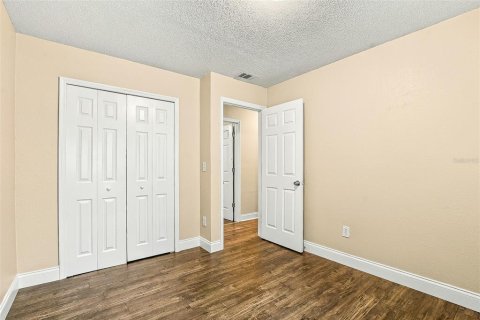 Villa ou maison à louer à Apopka, Floride: 3 chambres, 91.79 m2 № 2415274 - photo 11