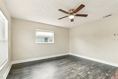 Villa ou maison à louer à Apopka, Floride: 3 chambres, 91.79 m2 № 2415274 - photo 7