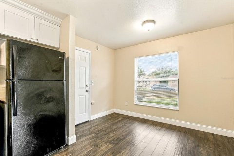Villa ou maison à louer à Apopka, Floride: 3 chambres, 91.79 m2 № 2415274 - photo 6