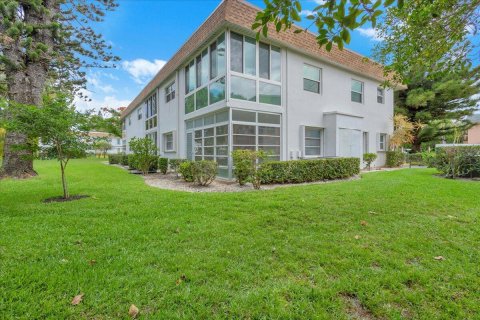 Copropriété à vendre à Stuart, Floride: 2 chambres, 105.35 m2 № 2077845 - photo 3