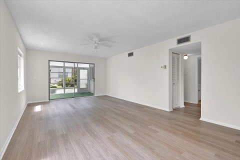 Copropriété à vendre à Stuart, Floride: 2 chambres, 105.35 m2 № 2077845 - photo 14