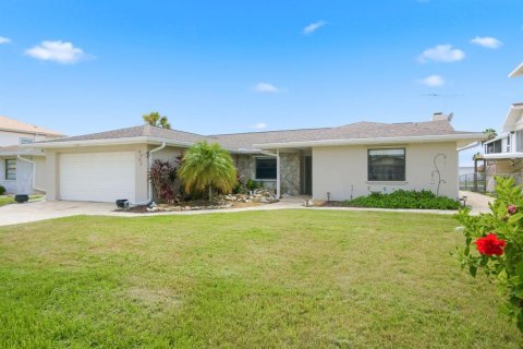 Villa ou maison à Port Richey, Floride 3 chambres, 167.97 m2 № 2267013