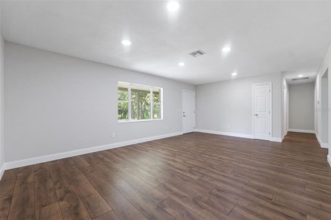 Villa ou maison à vendre à Spring Hill, Floride: 5 chambres, 231.51 m2 № 1899023 - photo 18