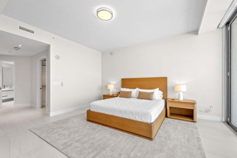 Condo in Riviera Beach, Florida, 2 bedrooms № 2179858 - photo 5