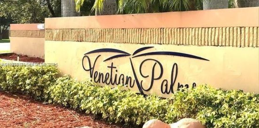 Condo in Miami, Florida, 1 bedroom № 1993297