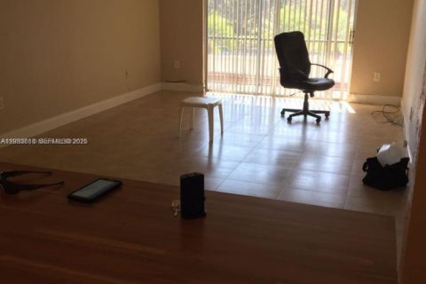 Condo in Miami, Florida, 1 bedroom № 1993297 - photo 7