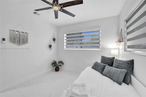 Casa en venta en Hollywood, Florida, 3 dormitorios, 107.77 m2 № 1955343 - foto 26