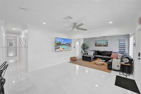 Casa en venta en Hollywood, Florida, 3 dormitorios, 107.77 m2 № 1955343 - foto 5