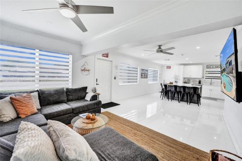 Casa en venta en Hollywood, Florida, 3 dormitorios, 107.77 m2 № 1955343 - foto 7