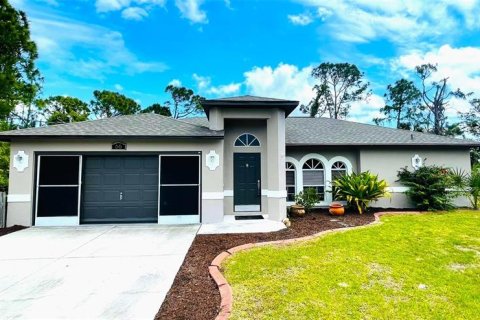 Casa en venta en Port Charlotte, Florida, 3 dormitorios, 146.69 m2 № 1902166 - foto 1