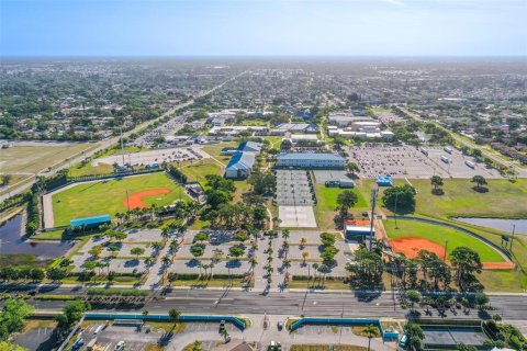 Copropriété à vendre à Bradenton, Floride: 3 chambres, 106.65 m2 № 2202686 - photo 15