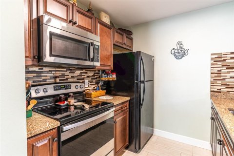 Copropriété à vendre à Bradenton, Floride: 3 chambres, 106.65 m2 № 2202686 - photo 5