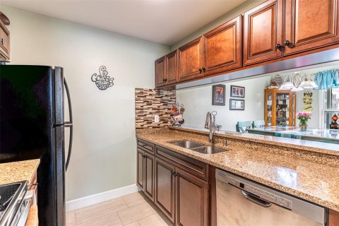Copropriété à vendre à Bradenton, Floride: 3 chambres, 106.65 m2 № 2202686 - photo 4