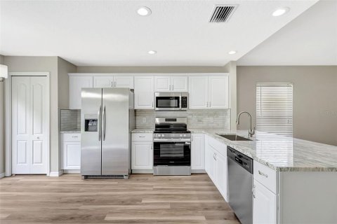 House in Lakewood Ranch, Florida 3 bedrooms, 118.45 sq.m. № 1789397 - photo 9