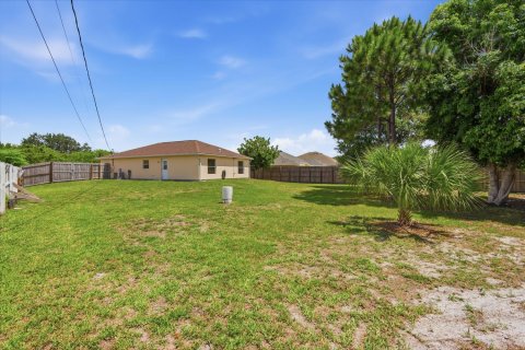Villa ou maison à vendre à Port St. Lucie, Floride: 3 chambres, 115.57 m2 № 2089637 - photo 25