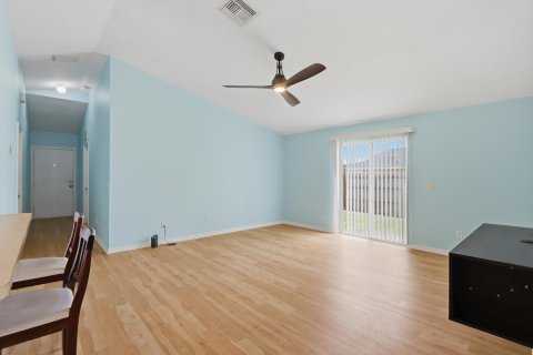 Villa ou maison à vendre à Port St. Lucie, Floride: 3 chambres, 115.57 m2 № 2089637 - photo 12