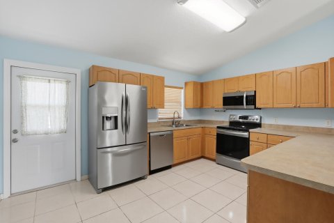 Villa ou maison à vendre à Port St. Lucie, Floride: 3 chambres, 115.57 m2 № 2089637 - photo 7