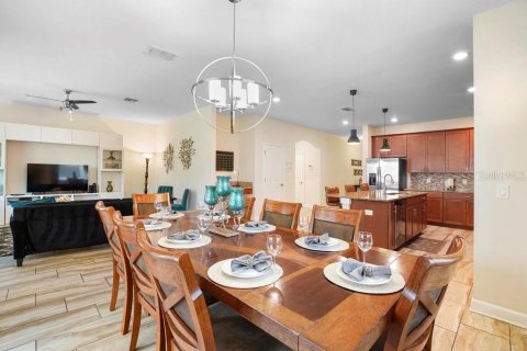 Casa en venta en Kissimmee, Florida, 6 dormitorios, 305.74 m2 № 1540518 - foto 18