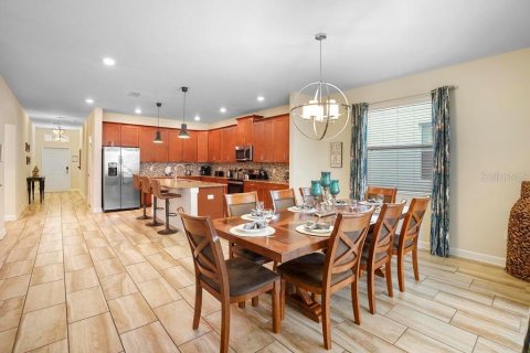 Casa en venta en Kissimmee, Florida, 6 dormitorios, 305.74 m2 № 1540518 - foto 19
