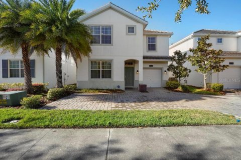 Casa en venta en Kissimmee, Florida, 6 dormitorios, 305.74 m2 № 1540518 - foto 1