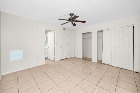 Condo in Tampa, Florida, 2 bedrooms № 2156820 - photo 23