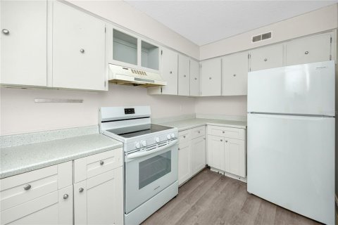Condo in Tampa, Florida, 2 bedrooms № 2156820 - photo 14