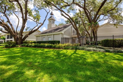 Condo in Tampa, Florida, 2 bedrooms № 2156820 - photo 30