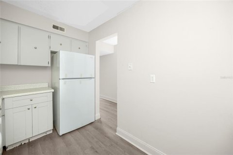Condo in Tampa, Florida, 2 bedrooms № 2156820 - photo 15