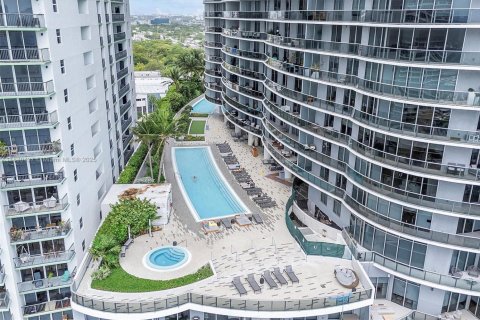 Купить кондоминиум в Майами, Флорида 1 спальня, 70.51м2, № 1814680 - фото 18