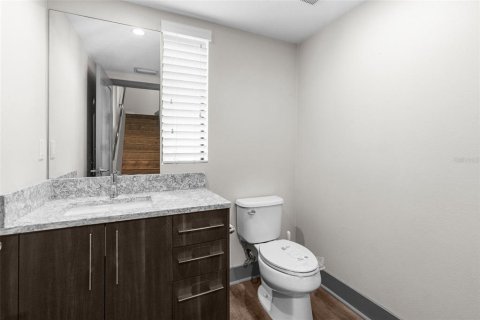 Touwnhouse à louer à Tampa, Floride: 3 chambres, 177.63 m2 № 2105425 - photo 9