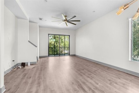 Touwnhouse à louer à Tampa, Floride: 3 chambres, 177.63 m2 № 2105425 - photo 17