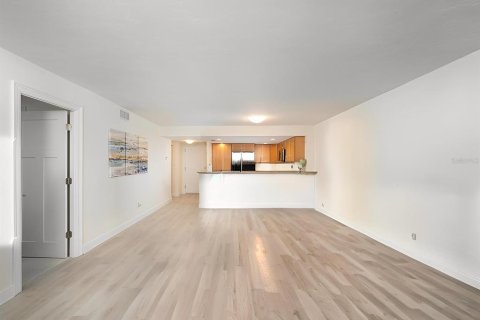 Купить кондоминиум в Сарасота, Флорида 5 комнат, 111.48м2, № 1513788 - фото 5