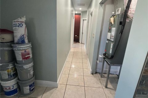 Снять в аренду виллу или дом в Майами, Флорида 3 спальни, 239.69м2, № 2005139 - фото 23