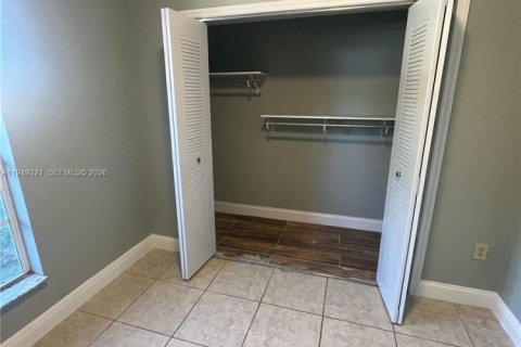 Снять в аренду виллу или дом в Майами, Флорида 3 спальни, 239.69м2, № 2005139 - фото 14