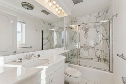 Купить кондоминиум в Палм-Бич, Флорида 7 комнат, 235.51м2, № 2184912 - фото 28