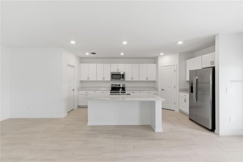 Casa en alquiler en Wesley Chapel, Florida, 5 dormitorios, 205.78 m2 № 2094363 - foto 12