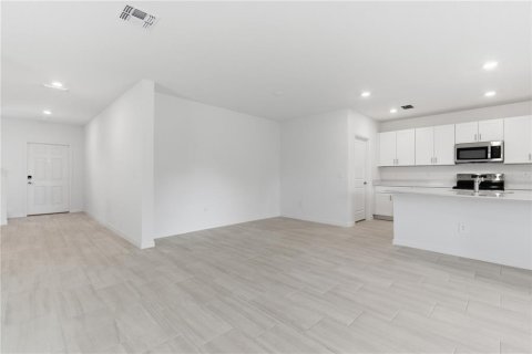 Casa en alquiler en Wesley Chapel, Florida, 5 dormitorios, 205.78 m2 № 2094363 - foto 8