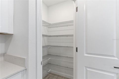 Casa en alquiler en Wesley Chapel, Florida, 5 dormitorios, 205.78 m2 № 2094363 - foto 16