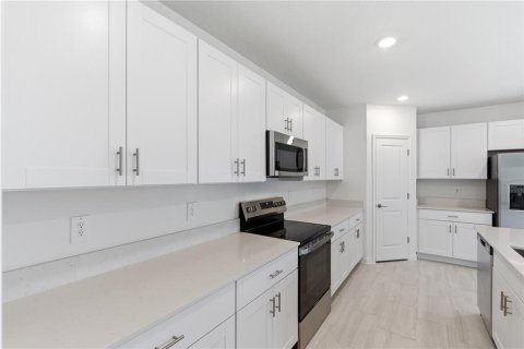 Casa en alquiler en Wesley Chapel, Florida, 5 dormitorios, 205.78 m2 № 2094363 - foto 13