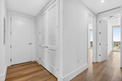 Condo in West Palm Beach, Florida, 3 bedrooms  № 2245711 - photo 26