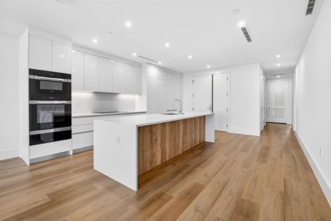 Condo in West Palm Beach, Florida, 3 bedrooms  № 2245711 - photo 7