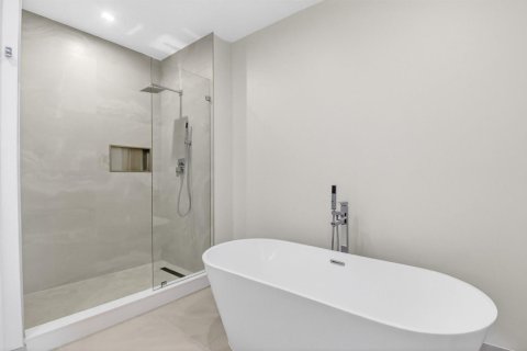 Condo in West Palm Beach, Florida, 3 bedrooms  № 2245711 - photo 24