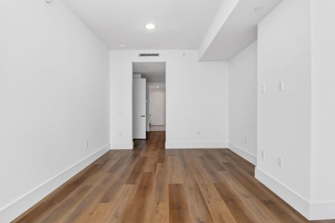 Condo in West Palm Beach, Florida, 3 bedrooms  № 2245711 - photo 21