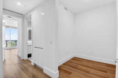 Condo in West Palm Beach, Florida, 3 bedrooms  № 2245711 - photo 28