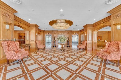 Copropriété à vendre à Coral Gables, Floride: 41.81 m2 № 2039724 - photo 3