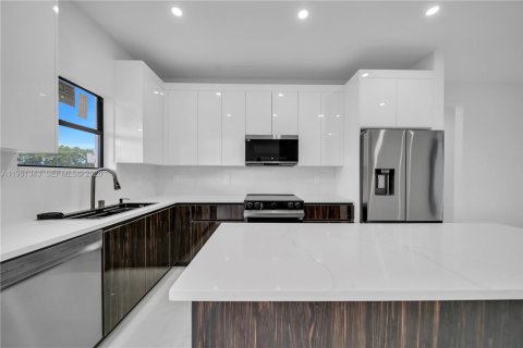 Villa ou maison à vendre à Lehigh Acres, Floride: 3 chambres № 2046890 - photo 3